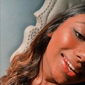 Meet your Posher, Anjali